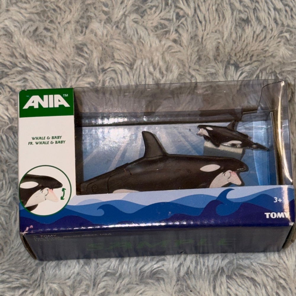 Ania Whale and Baby Toy Set